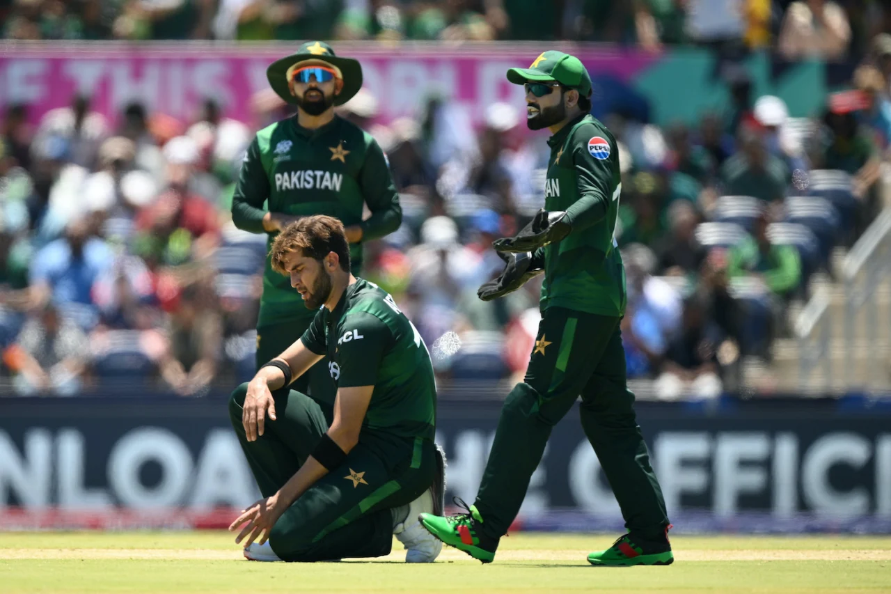 ससुर की वजह से दादागिरी दिखा रहे हैं शाहीन अफरीदी, कोच के साथ की बदतमीजी, Pcb ने लिया कड़ा एक्शन 3 Pakistan Cricket Team