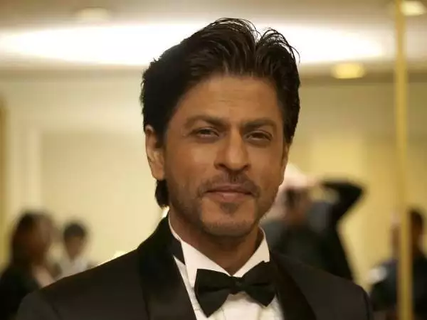 आधी रात को बीवी से छिपकर इस गंदी जगह जाते थे शाहरुख खान,सालों बाद इस शख्स ने खोला राज, सुनकर पैरों तले खिसक जाएगी जमीन 4 आधी रात को बीवी से छिपकर इस गंदी जगह जाते थे शाहरुख खान,सालों बाद इस शख्स ने खोला राज, सुनकर पैरों तले खिसक जाएगी जमीन