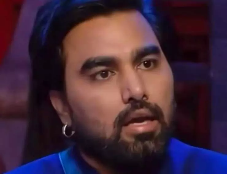 अरमान मलिक पर लगा बच्ची संग घिनौनी हरकत करने का आरोप, भड़की वड़ा पाव गर्ल बोली - उसे मौत दे दो... 3 Armaan Malik