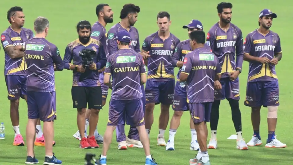 Kkr के इस खिलाड़ी ने गौतम गंभीर की कटवाई नाक, साइना नेहवाल पर किया भट्टा कमेंट, क्रिकेट जगत में मचा हंगामा 3 Kolkata Knight Riders
