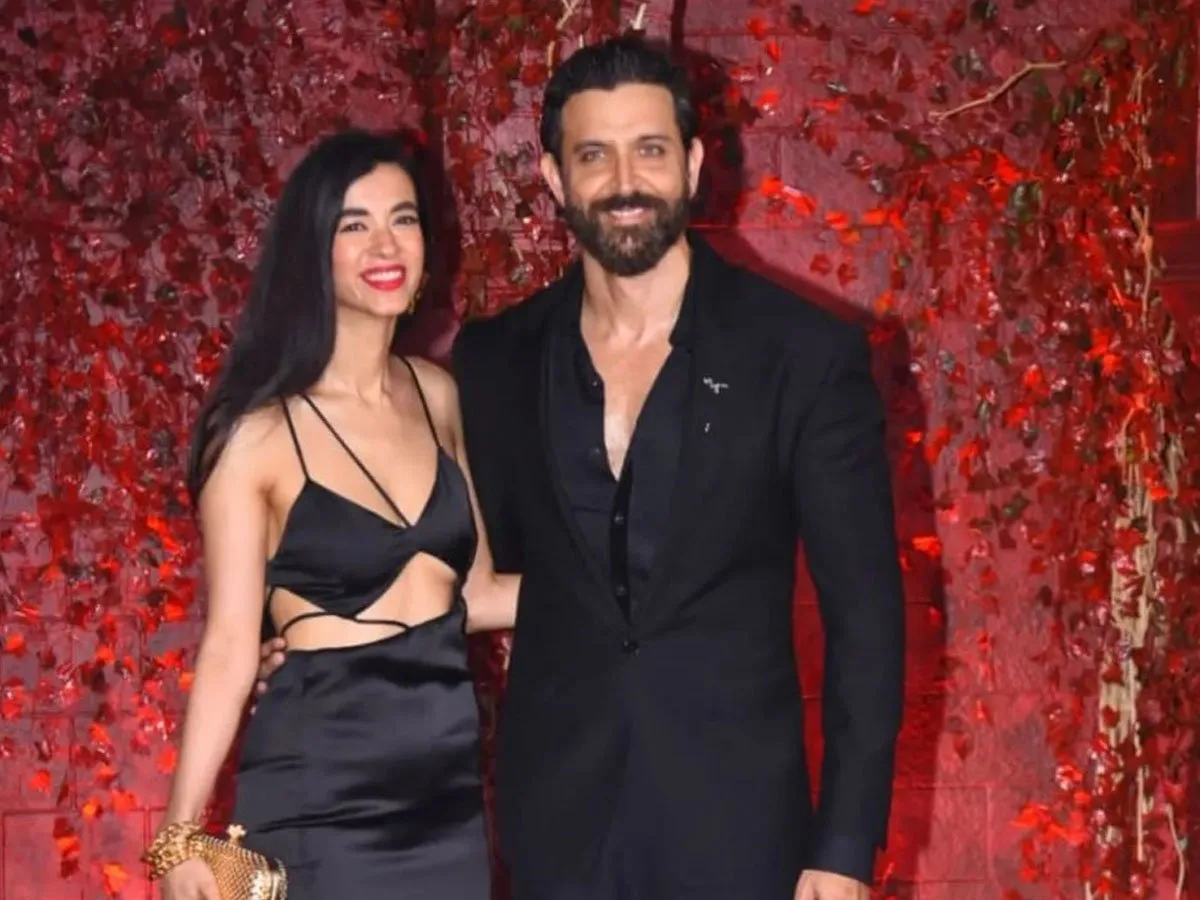 सबा आजाद संग इस दिन शादी रचाने जा रहे हैं ऋतिक रोशन, एक्टर ने फैंस को दी खुशखबरी 2 Hrithik Roshan-Saba Azad