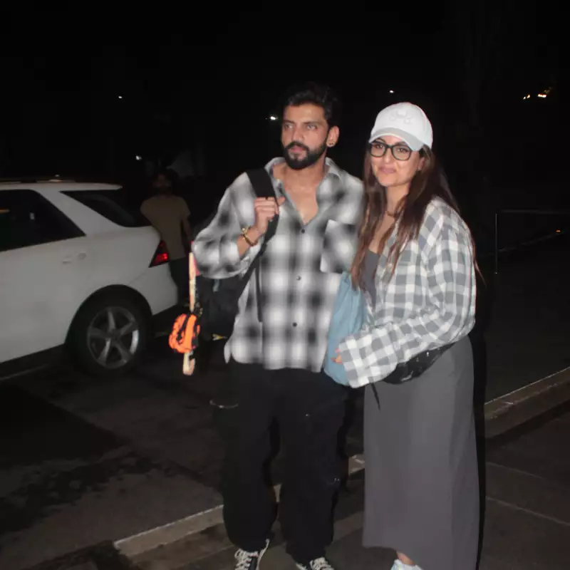 पति संग हनीमून पर निकली सोनाक्षी सिन्हा, तो गुस्से से आगबबूला होकर भाई लव ने कह डाली ये बात... 3 पति संग हनीमून पर निकली सोनाक्षी सिन्हा, तो गुस्से से आगबबूला होकर भाई लव ने कह डाली ये बात...