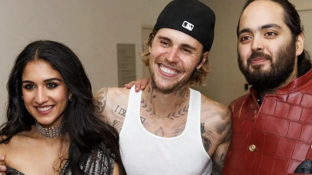 अंबानी की शादी में करोड़ों चार्ज करने वाले जस्टिन बीबर को पत्नी ने बनाया पाई-पाई के लिए मोहताज, ऐसी हुई सिंगर की हालत 2 अंबानी की शादी में करोड़ों चार्ज करने वाले जस्टिन बीबर को पत्नी ने बनाया पाई-पाई के लिए मोहताज, ऐसी हुई सिंगर की हालत