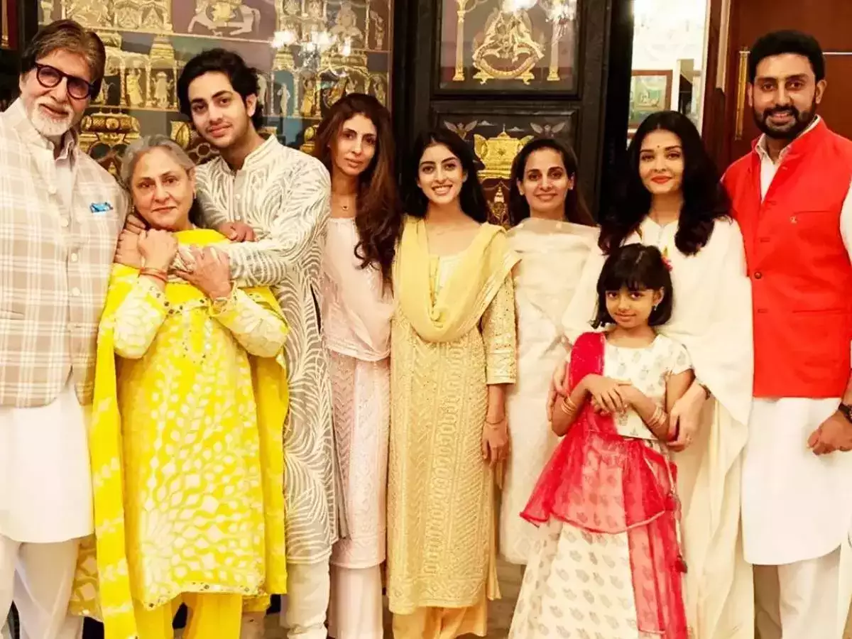 ऐश्वर्या राय ने अभिषेक के सामने ही सास जया को जड़ा तमाचा, आग की तरह फैली इस खबर की सच्चाई जानकर उड़ जाएंगे होश 3 ऐश्वर्या राय ने अभिषेक के सामने ही सास जया को जड़ा तमाचा, आग की तरह फैली इस खबर की सच्चाई जानकर उड़ जाएंगे होश