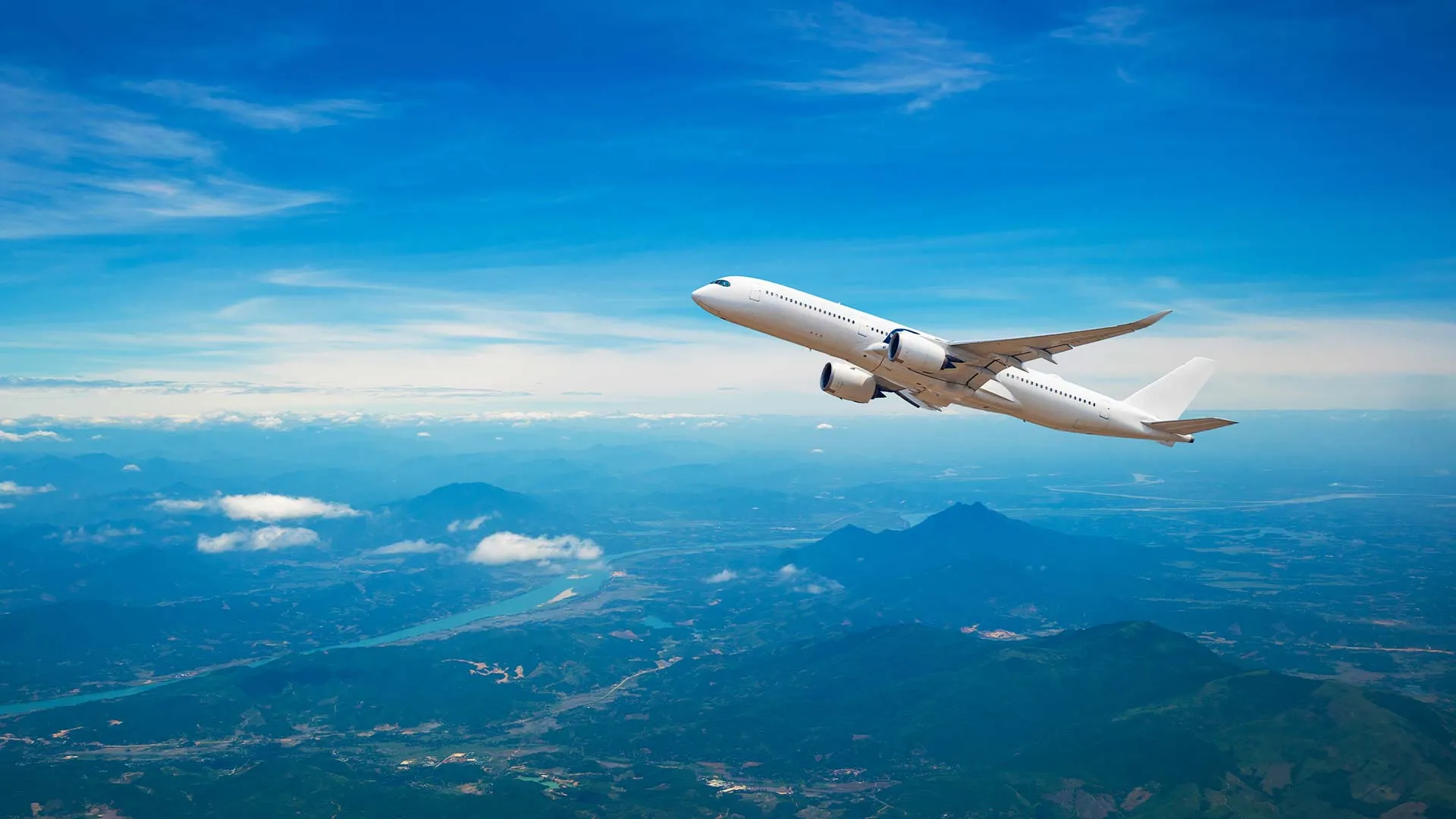 बचपन का सपना होगा पूरा, सिर्फ 150 रूपये में कर सकेंगे हवाई सैर, सरकार का बड़ा फैसला  2 Cheapest Flight Tickets