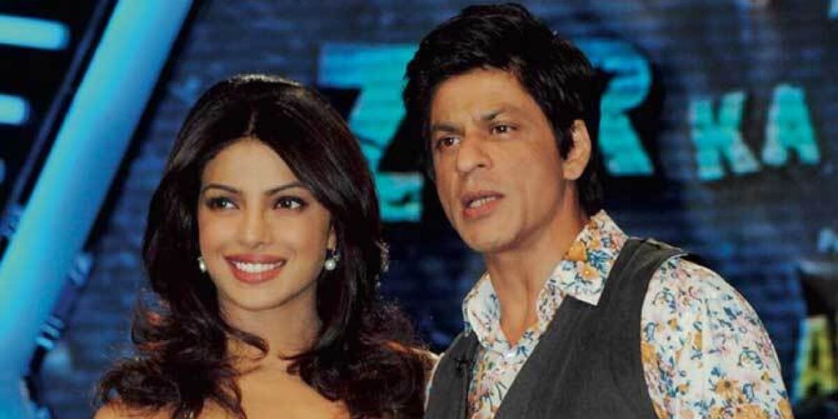 प्रियंका चोपड़ा-शाहरुख फिर आए एक-दूसरे के करीब, वायरल Video आया सामने, पीसी बोलीं - 'मुझे उनके साथ सुकून....' 3 Priyanka Chopra