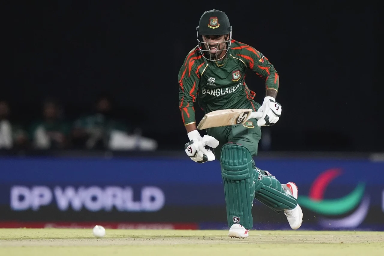 लिटन दास के घर पर उपद्रवियों ने किया हमला! तोड़फोड़ कर लगाई आग, दिल दहला देने वाली तस्वीरें हुई वायरल  3 Litton Das