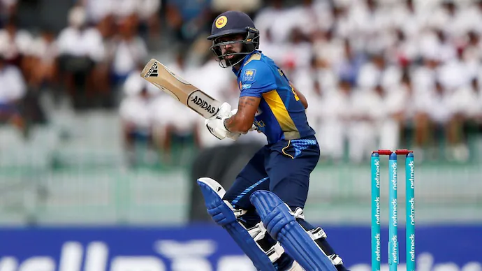 टीम इंडिया से सीरीज जीत के बाद श्रीलंका को लगा झटका, टीम का विकेटकीपर बल्लेबाज डोप उल्लंघन के कारण हुआ निलंबित 3 Niroshan Dickwella