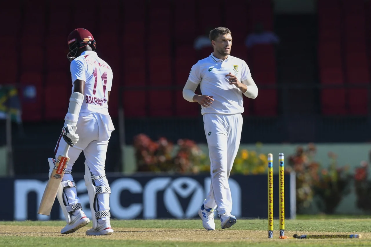 Wi Vs Sa : गयाना में तेज गेंदबाजों ने मचाया तहलका, सिर्फ इतने रनों पर सिमट गई अफ्रीकी पारी, वेस्टइंडीज को भी मिली बड़ी चुनौती 3 Wi Vs Sa