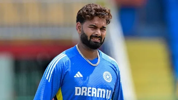 टीम इंडिया के 3 खिलाड़ी जो नहीं नहाते 10-10 दिन तक, बिना हाथ धोए खाते हैं खाना, साथी खिलाड़ी भी करते हैं घिन 3 Rishabh Pant