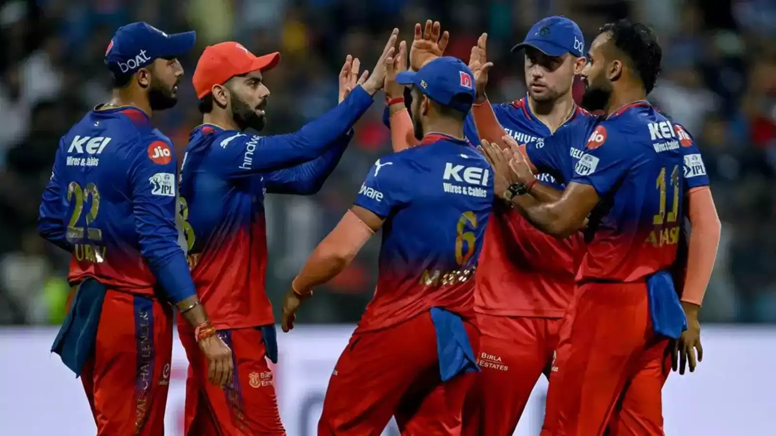 डु प्लेसिस-मैकस्वेल होंगे रिलीज, रजत पाटीदार और यश दयाल समेत इन 5 खिलाड़ियों को रिटेन करेंगी Rcb 2 Ipl 2025