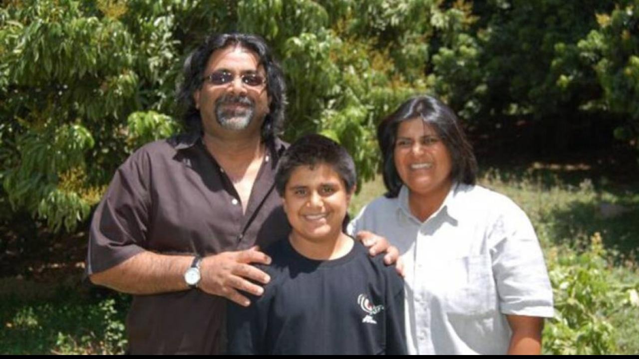 दिमाग में दुश्मनी और दिल में भारत के लिए प्यार रखते हैं ये 4 पाकिस्तानी क्रिकेटर, भारतीय लड़कियों से रचाई शादी 4 Pakistani Players