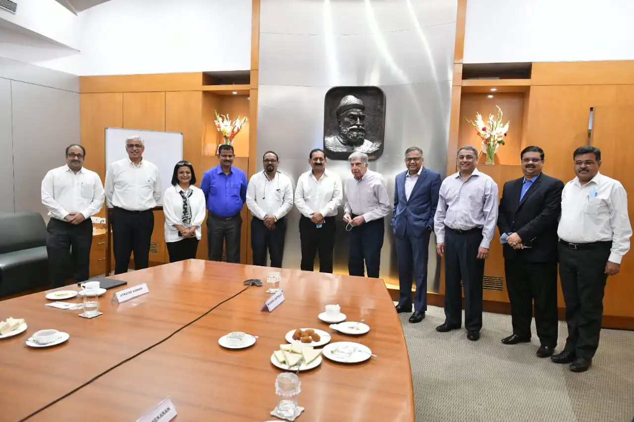 रतन टाटा के जाते ही एक झटके में उजड़ी 38 हजार लोगों की जिंदगी, दिवाली से पहले रातों-रात गई नौकरी 3 Ratan Tata