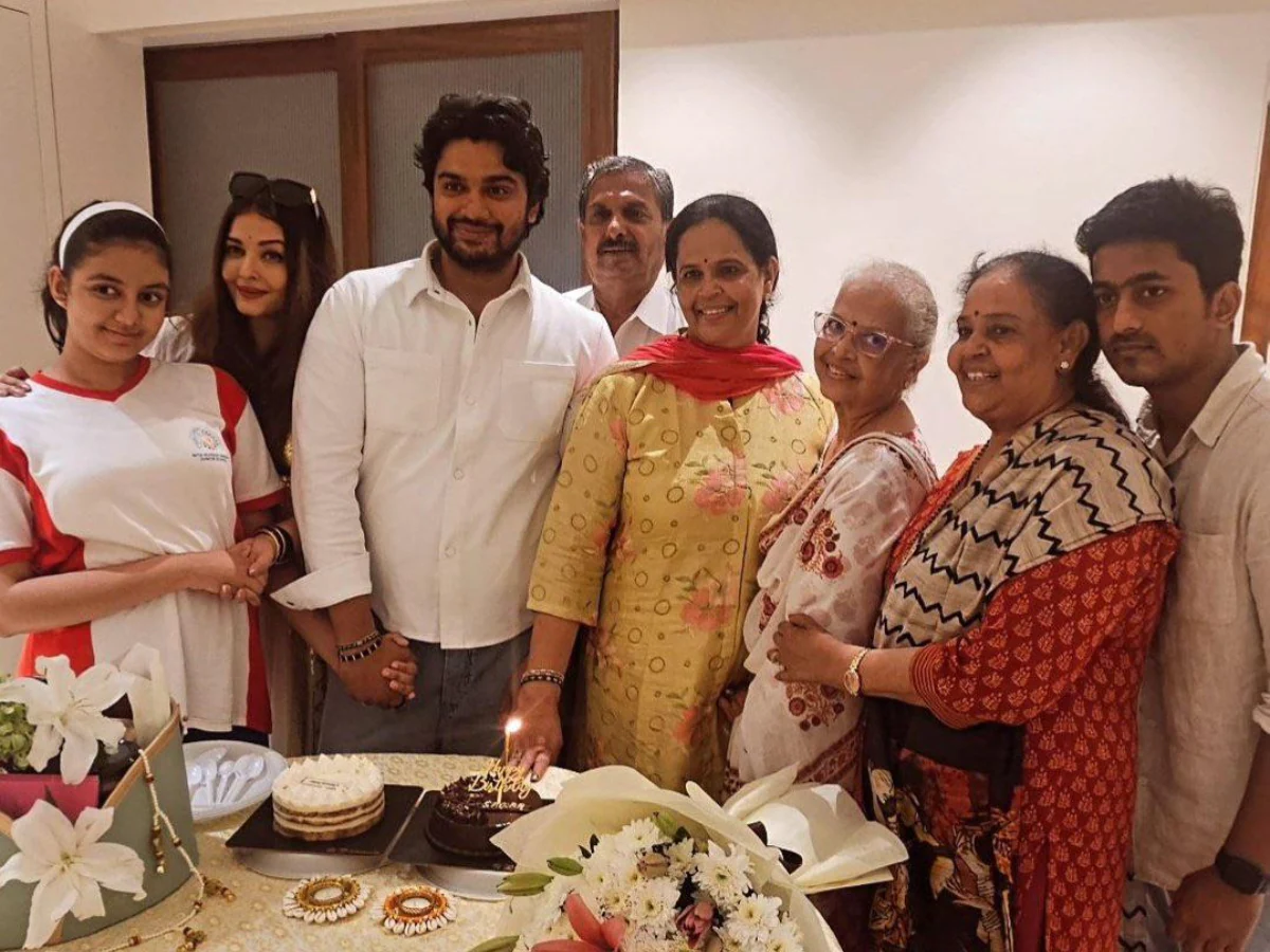 Aishwarya Rai With Family