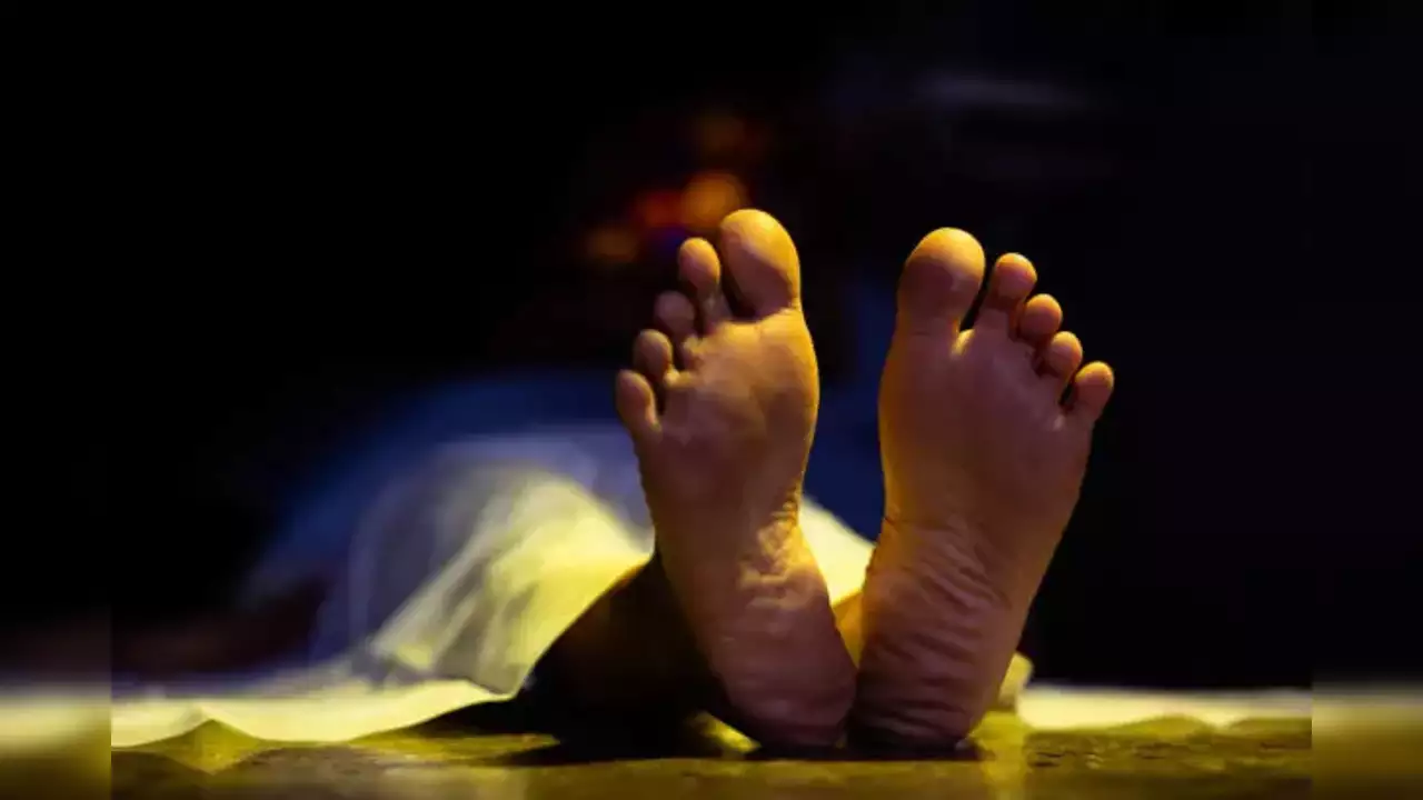 अंतिम संस्कार से पहले ज़िंदा हो गई महिला, हाथ हिलता देख सदमे में आया पूरा गांव, परिवार में छाई खुशी की लहर 2 Trichy News