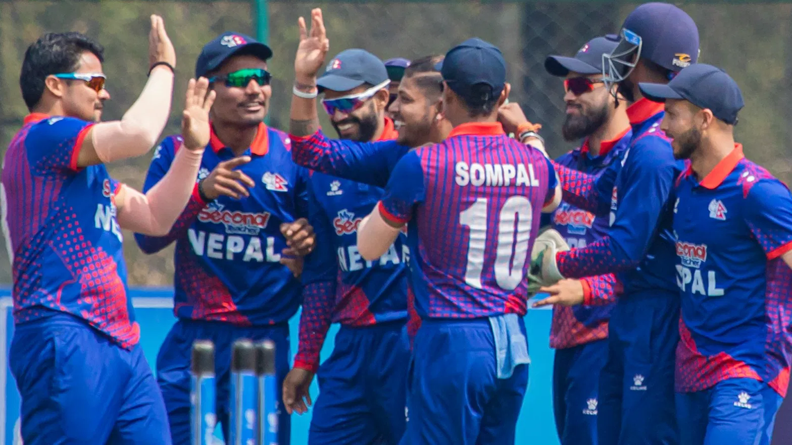 6,6,6,6-7 छक्के..., पर्थ टेस्ट मैच से पहले नेपाल खेलने पहुंचे रोहित, गेंदबाजों का चूरमा बना महज 101 गेंदों में लगा दिया रनों का अंबार 4 Rohit