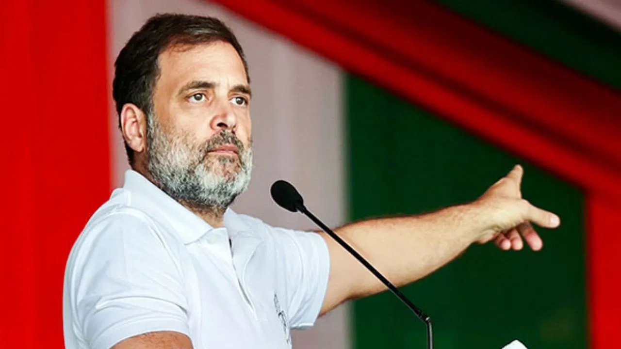राहुल गांधी में हैं ये 5 खूबियां, जिनके बलबूते अकेले पाकिस्तान से ले लेंगे टक्कर, देश के लिए न्यौछावर कर देंगे जान 5 Rahul Gandhi