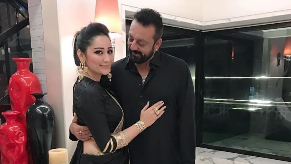 दिल समेत शरीर के इन अंगों पर अपने पार्टनर का नाम लिखवा चुके हैं ये सितारे, खुलेआम फ्लॉन्ट करते हैं अपने टैटू 4 दिल समेत शरीर के इन अंगों पर अपने पार्टनर का नाम लिखवा चुके हैं ये सितारे, खुलेआम फ्लॉन्ट करते हैं अपने टैटू