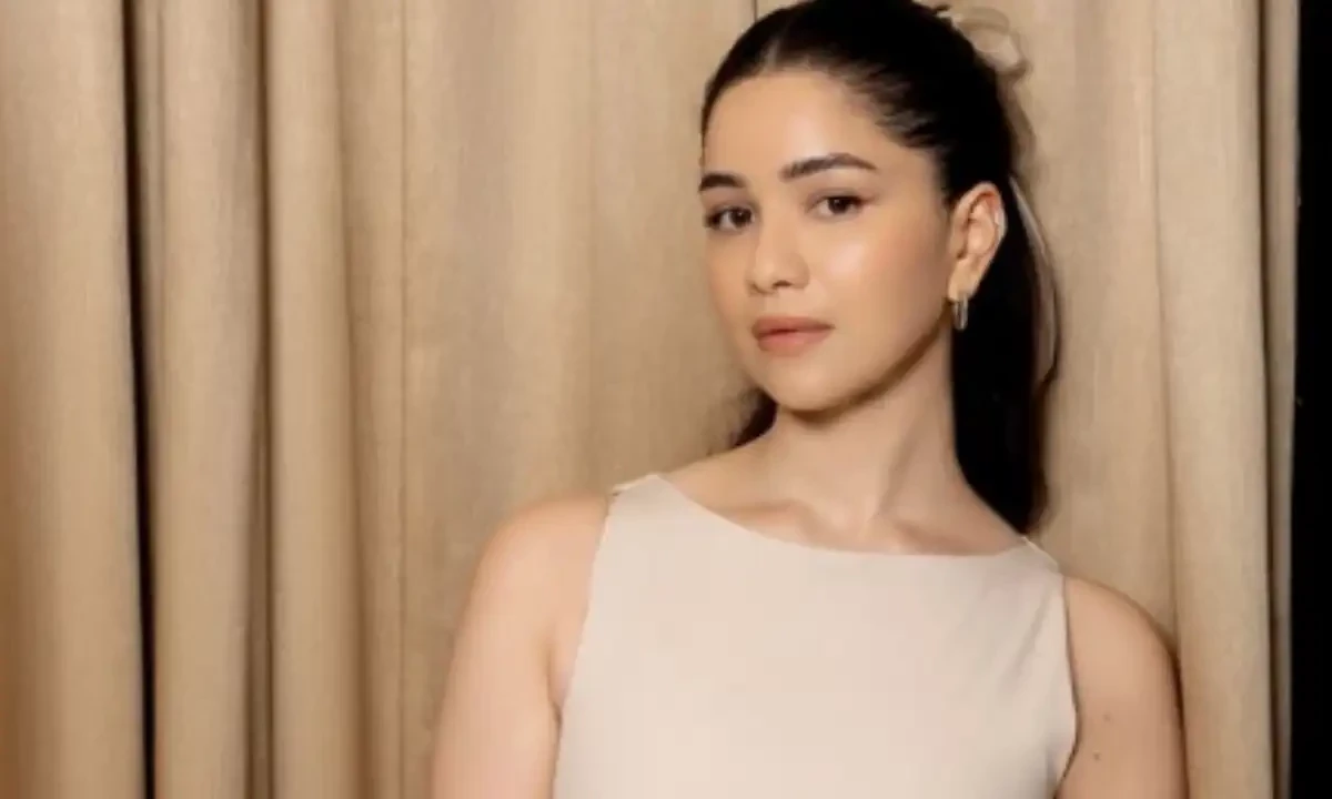 बॉलीवुड में डेब्यू नहीं करेंगी सारा तेंदुलकर! पापा सचिन ने अपनी लाडली को दी बड़ी जिम्मेदारी 3 Sara Tendulkar